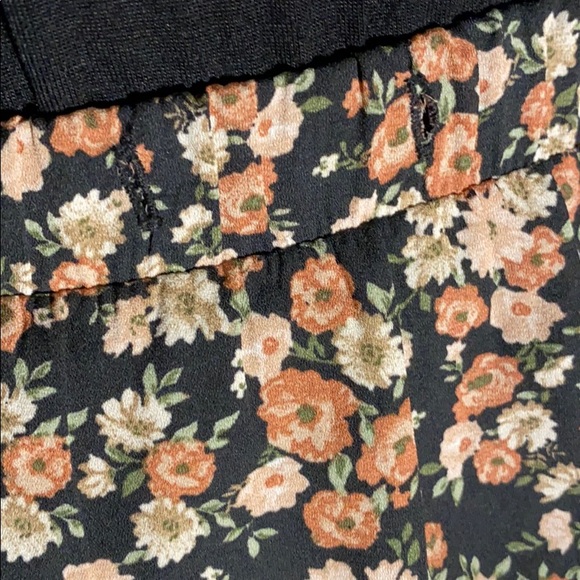 Forever 21 floral maxi skirt - Picture 6 of 6